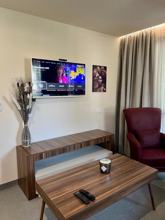 Floral Boutique Hotel Pleven Bagian luar foto
