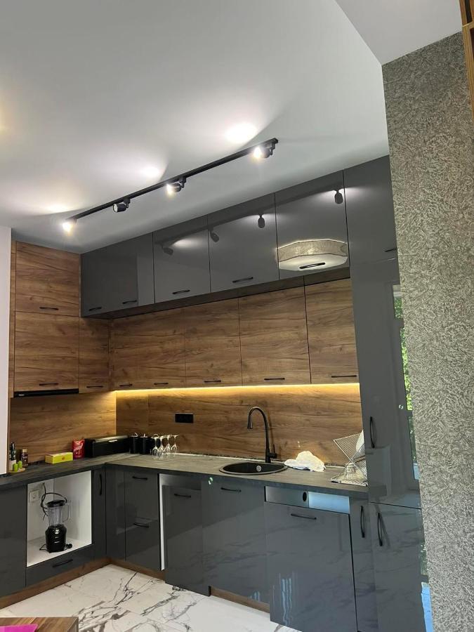 Floral Boutique Hotel Pleven Bagian luar foto