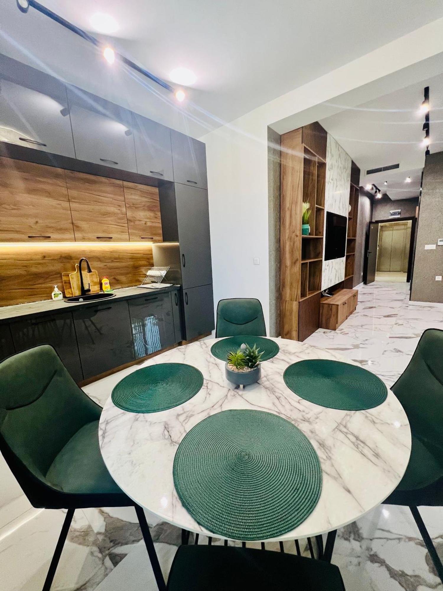 Floral Boutique Hotel Pleven Bagian luar foto